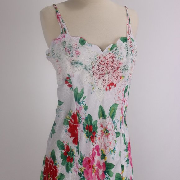 Vintage Victoria's Secret NWOT Lace Pearl Long Floral Tropical Nightgown Dress M - Picture 2 of 13